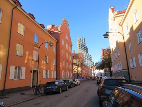 Norra tornen, vy från Falugatan norrut, oktober 2022c.jpg
