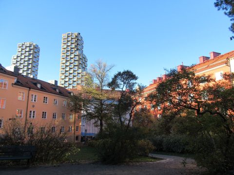 Norra tornen, vy från Hedemoratäppan, oktober 2022c.jpg