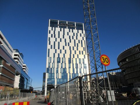 Elite Hotel Carolina Tower, Eugeniavägen 6, Hagastaden, Solna, oktober 2022a.jpg