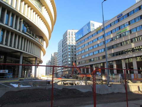 Norra tornen och kvarteret Forskaren, Solnavägen 6, Hagastaden, oktober 2022d.jpg