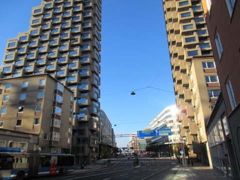 Norra tornen, gatuvy från Torsgatan, oktober 2022.jpg