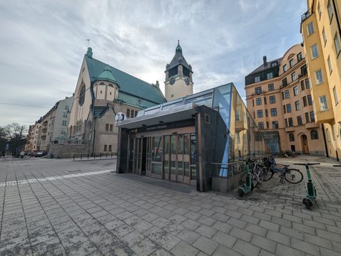 Odenplan, pendeltåg, 20230423, bild 4.jpg