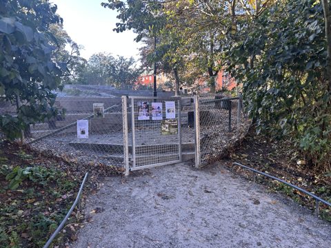 Vasaparkens hundrastgård 04.jpg