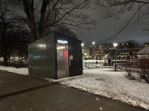 Stockholms stads offentlig toalett Odengatan 90 2026 Jan 01.jpg