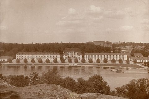 Karlbergs slott, 1890s.jpg