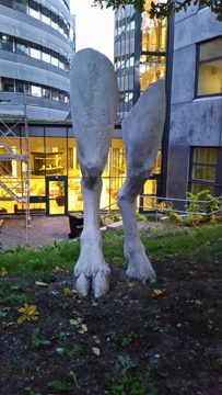Läckage i oskuldens trädgård, Thale Vangen, 2.jpg