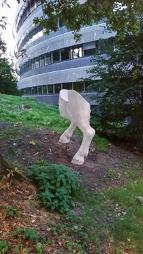 Läckage i oskuldens trädgård, Thale Vangen, 1.jpg