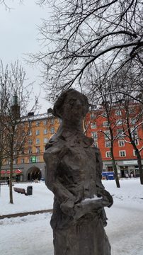Elin Wägner håller tal - Siri Derkert 03.jpg