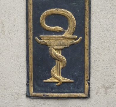 Apoteket Draken skylt, 2016b.jpg
