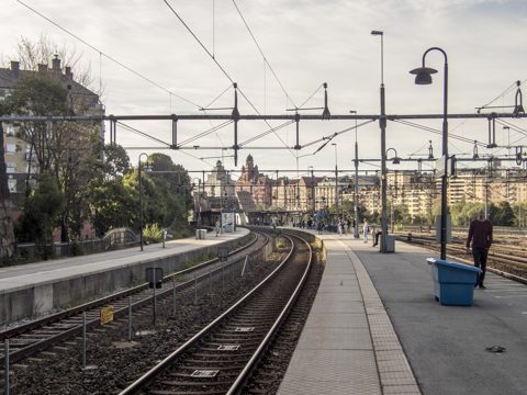 Karlberg station, perrong 02.jpg