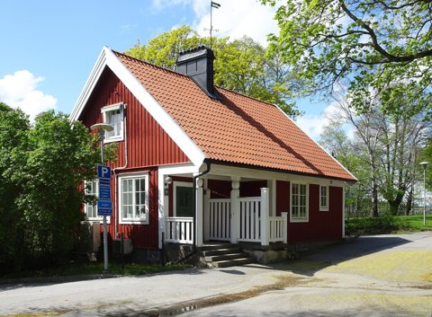 Portvaktsstugan, Campus Solna, maj 2019.jpg