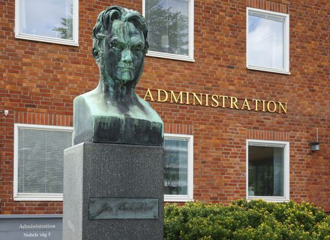 Karolinska institutes administration, maj 2019b.jpg