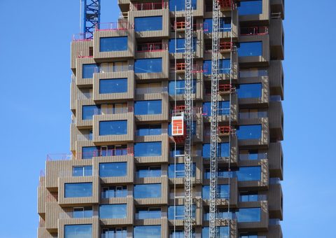 Norra tornen (västra), maj 2020a.jpg