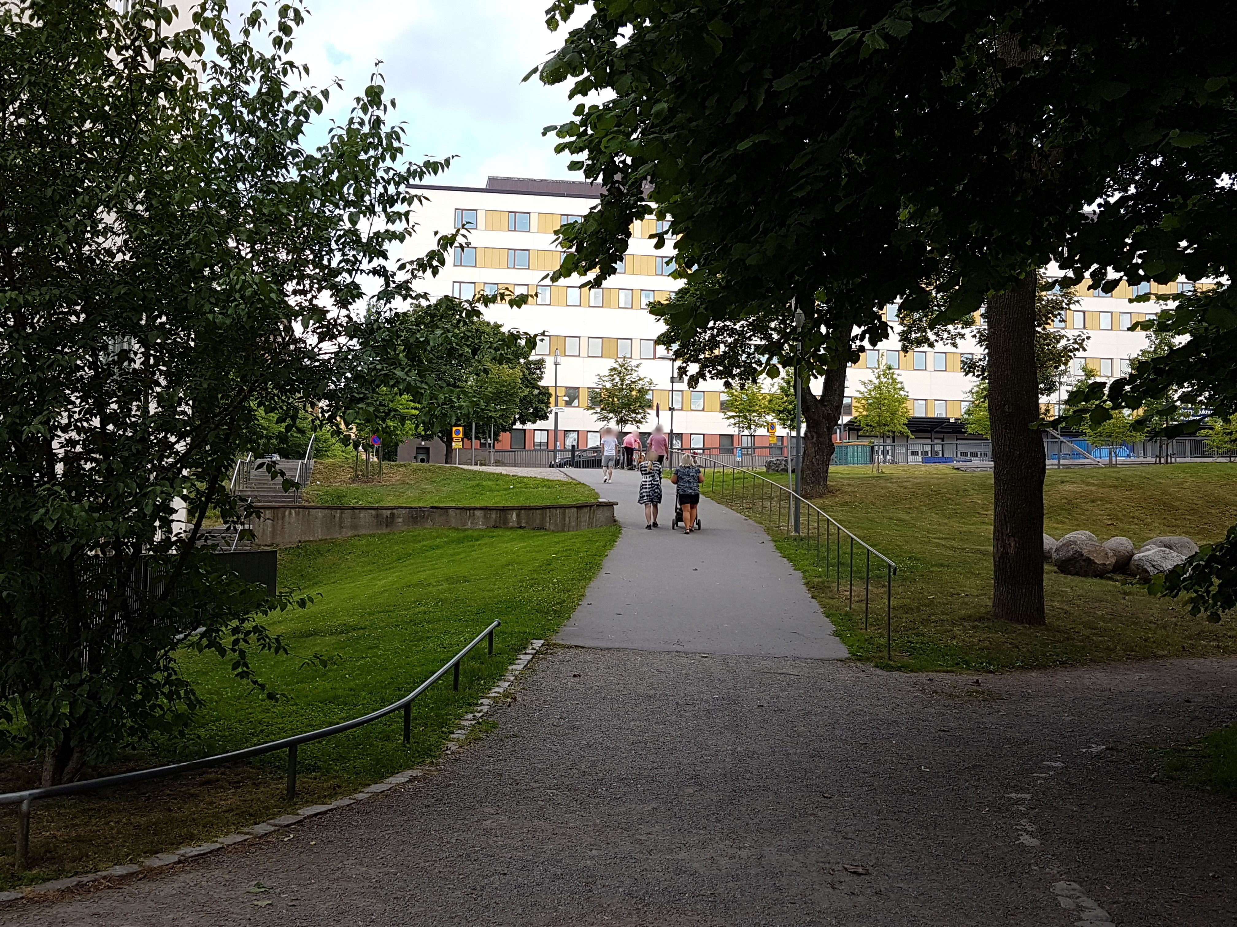 Near Katarinatorget · 2016-07-24